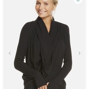 Fabletics Austin Wrap II